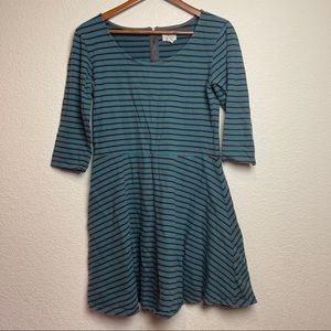 Levi’s striped dress large
